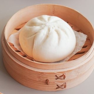 77. Pan chino relleno de carne de cerdo