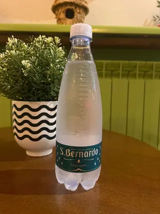 Acqua frizzante