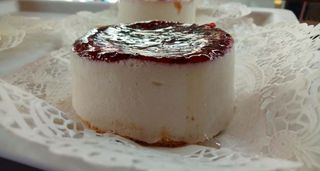 Tartita De Queso Y Frutos Rojos