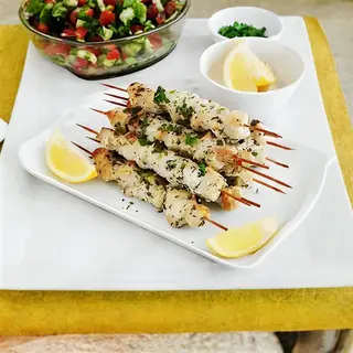 Brochettes de poulet à l'ail et citron