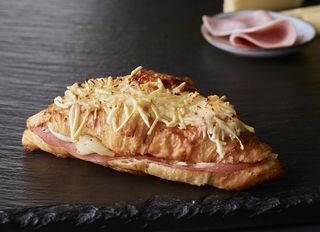 Croissant De Jamón Y Queso