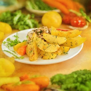 Картофи соте с копър и чесън (200г)