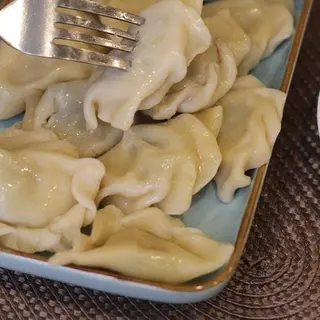 Вареники с картофелем и грибами (со сметаной)