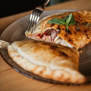 Pizza Calzone Classico (30 Cm.)
