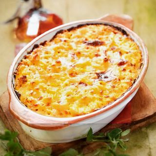 Paste gratinate cu pui