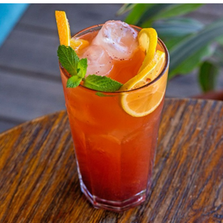 Клубника-маракуйя лимонад (450 мл.)