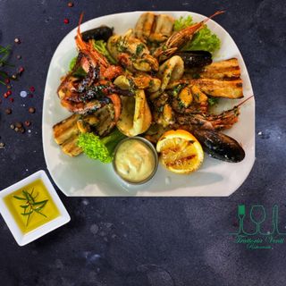 Grigliata di mare con alioli, 500g (fructe de mare la gratar )