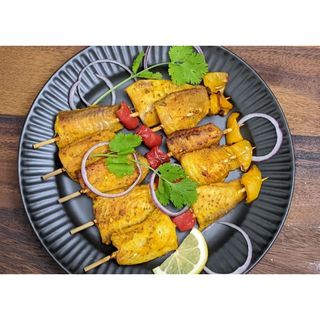 Ajwaini Fish Tikka With Chips (6 Pieces)