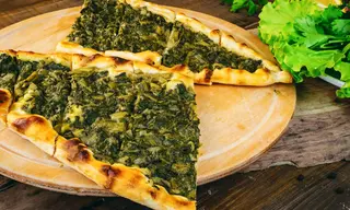 PITA WITH SPİNACH AND FETA CHEESE