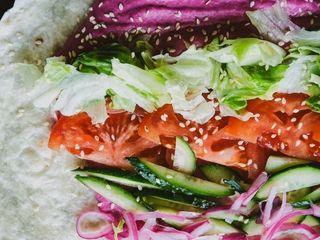 Рол з хумусом та овочами (280g)