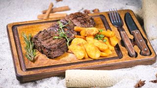 Медальоны из бон-филе (300 гр.)