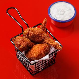 Լցոնած կծու թևիկներ