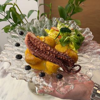 Pata de Pulpo al grill con cremoso de boniatos