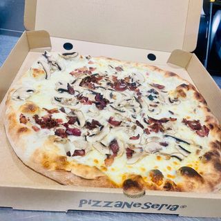 Pizza Carbón De Nara (32 Cm.)