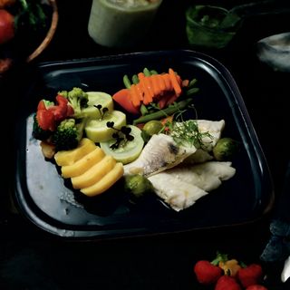 Филе судака с овощами на пару (350г)