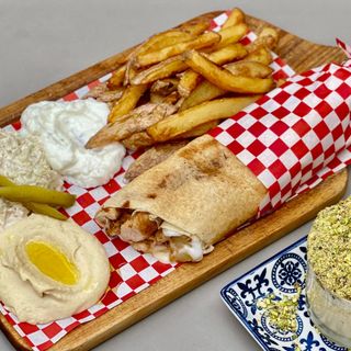 Tabla de pollo taouk