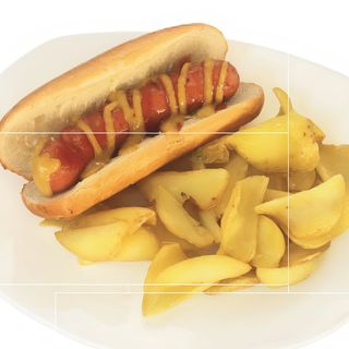 Bocadillo De Frankfurt Con Patatas