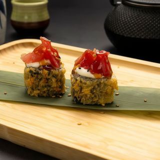 38.- Hosomaki Frito De Atún (8 Pzs.)