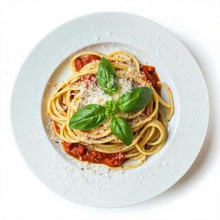 Pasta fresca de queso con cebolla caramelizada a la napolitana