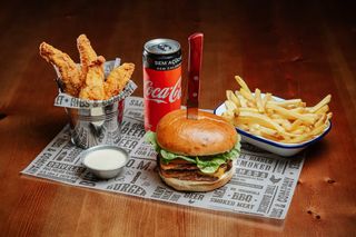 Starter + Classic Burger 200gr + SoftDrink (Menu)