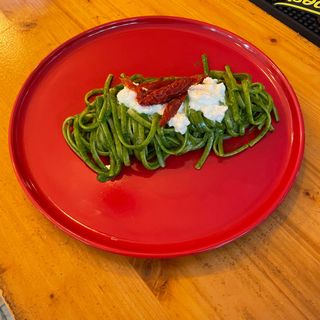 Linguine pesto