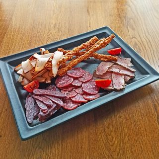 Плато подбрани мезета (200г)