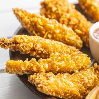 Meniu Degetele de pui cu fulgi de porumb