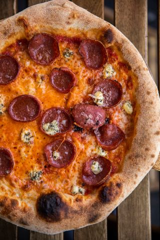 Pizza Salami e Gorgonzola