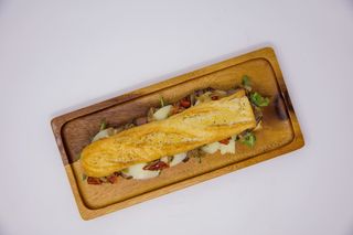 Bocata rustico de Roast Beef y provolone 