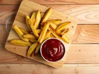 Patatas Fritas Con Salsa Barbacoa