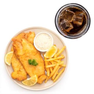 2 Piezas de Merluza, Patatas Fritas y Bebida