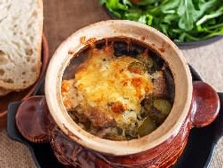 Пиле с моцарела и зеленчуци