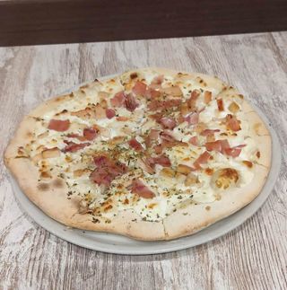 pizza carbonara