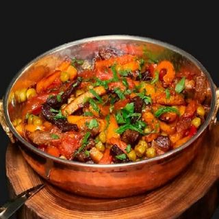 Ađapsandal sa svinjskim fileom