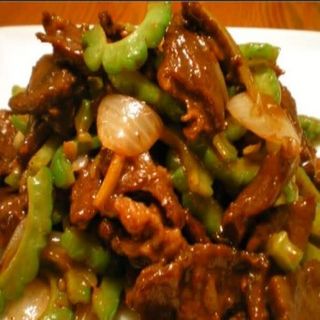 Ternera Con Pimientos Verdes Salteados