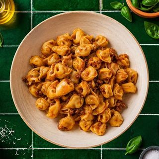 Tortellini al ragù bolognese