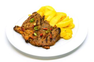 PASTRAMA DE BERBECUT CU CARTOFI