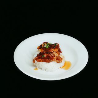 Yakimeshi Estofado De Cerdo