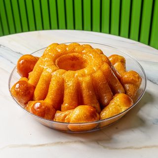 Torta babà formato piccolo; peso 800 gr