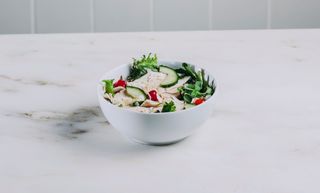 Snack salada de frango