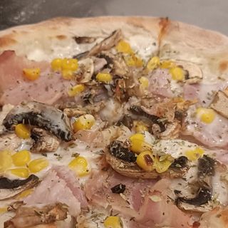Pizza De Carbonara (30 A 33 Cm.)