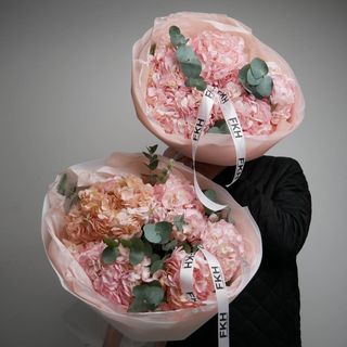 5 гортензій та евкаліпт 