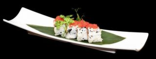436. Tobiko sake roll