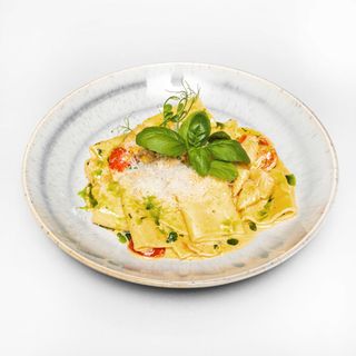 Makaron paccheri z kurczakiem