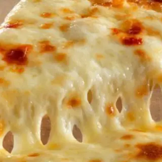 Pizza Cuatro Quesos