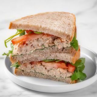 Sándwich tuna