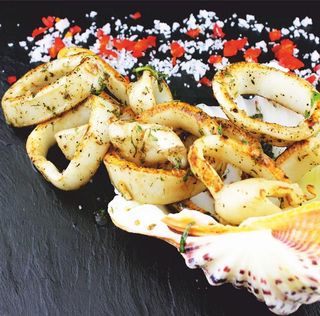 Калмари на плоча с копър и чесън (250г)