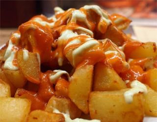 Ración De Patatas Bravas