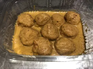Albóndigas Caseras Con Salsa De Almendras