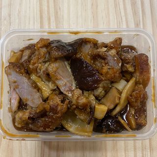 67. Pato con bambú setas